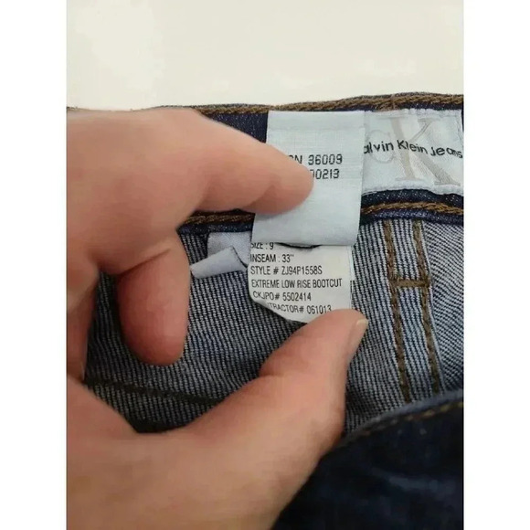 Calvin Klein Jeans Extreme Low Rise Bootcut Women's Jeans Size 9 Inseam 33" - Picture 4 of 6